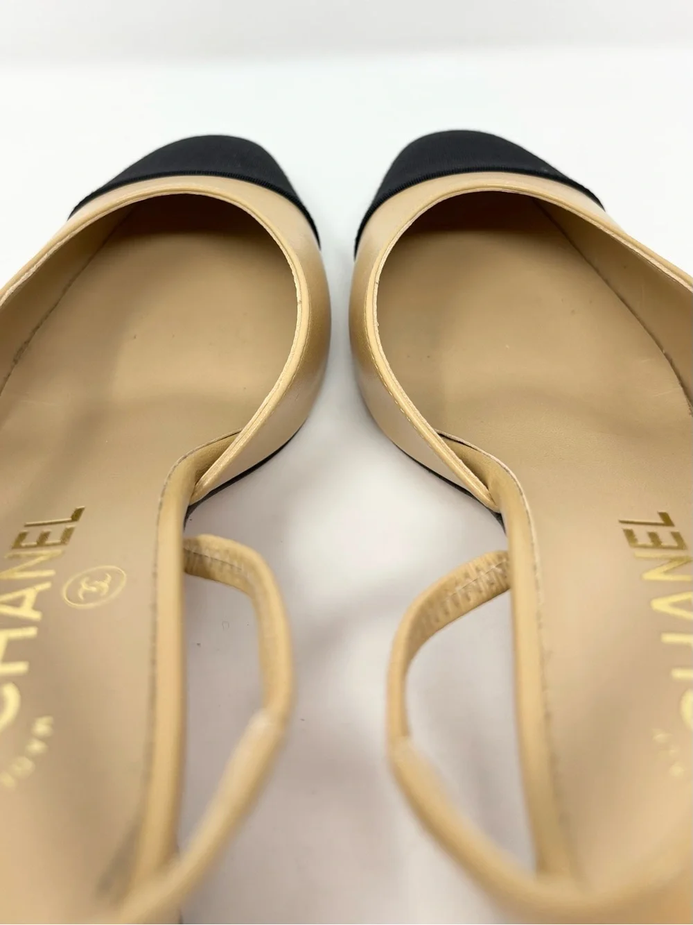 Chanel Two-Tone Goatskin & Grosgrain CC Slingback Pumps Beige Black 38.5